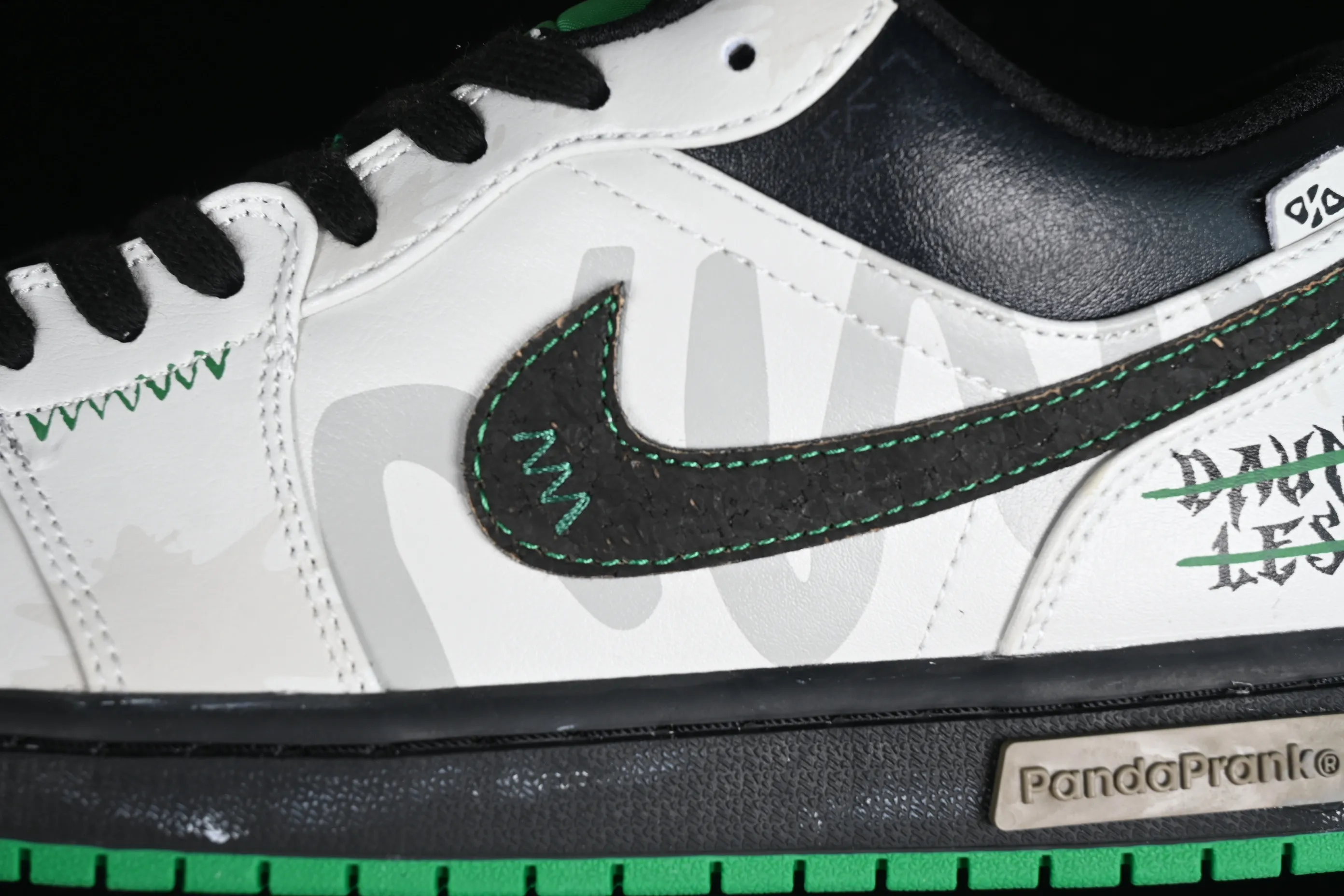 All categories Air Jordan Jordan series basketball shoes Air Jordan 1 Low High-end customization Low-top sneakers Air Jordan 1 Low AJ1 Joe 1 Panda Prank Pioneer Knights Pioneer Low-top retro basketball shoes 553558-065